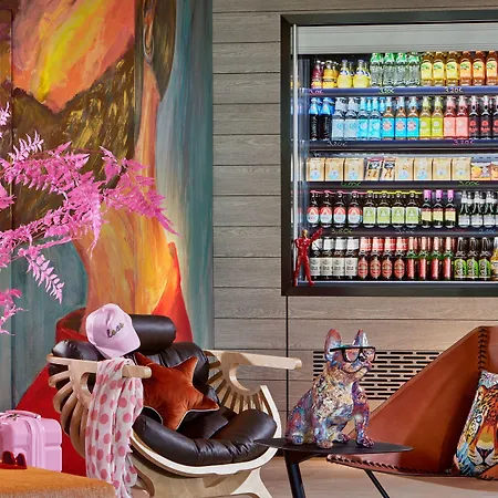 Hotel Moxy