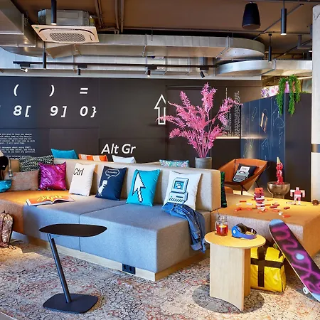 Moxy Hotel 3*