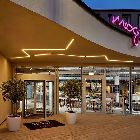Hotel Moxy